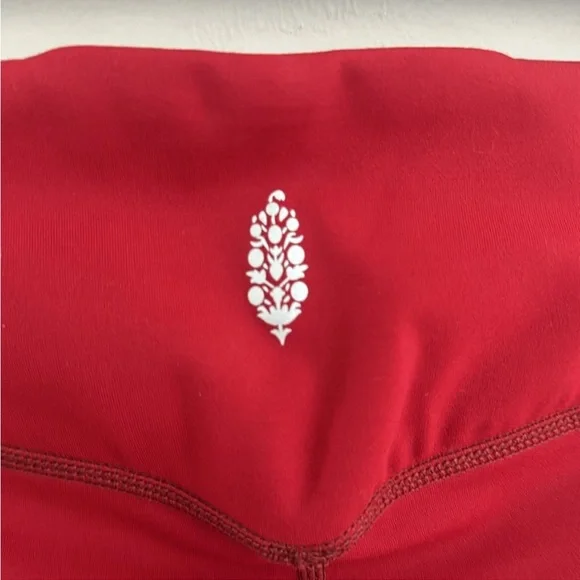 ✨2/$35✨Free People Movement Wave Rider Shorts - Picture 6 of 6